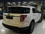Ford Explorer-5