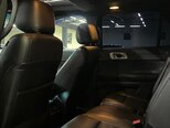 Ford Explorer-18