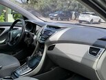 Hyundai Elantra-9
