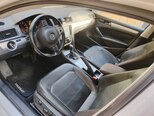 Volkswagen Passat-8