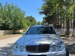 Mercedes E 240-11