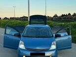 Toyota Prius-11