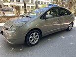 Toyota Prius-4