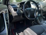 Hyundai Elantra-17