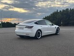 Tesla Model 3-5