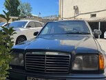 Mercedes E 200-1