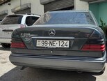 Mercedes E 200-13
