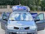 Renault Megane-12