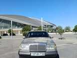 Mercedes E 220-1