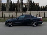 Mercedes E 220-13