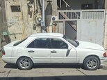 Mercedes 200-3