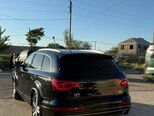 Audi Q7-7