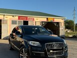 Audi Q7-1