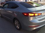 Hyundai Elantra-15