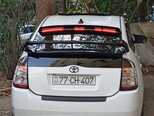 Toyota Prius-4