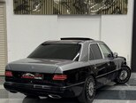 Mercedes 220 E-13