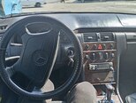 Mercedes E 320-6