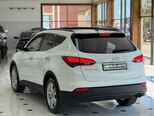 Hyundai Santa Fe-9