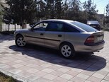 Opel Vectra-8