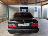 Mercedes E 200-4