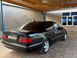 Mercedes E 200-5