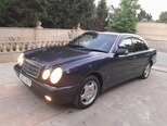 Mercedes E 220-2