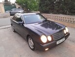 Mercedes E 220-4
