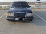 Mercedes 220 E-1