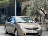 Toyota Prius-4