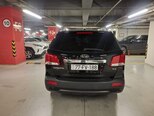 Kia Sorento-11