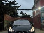 Hyundai Elantra-1