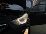 Hyundai Elantra-15
