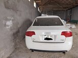 Audi A4-2