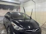 Hyundai Elantra-21