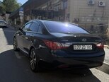 Hyundai Sonata-5