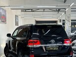 Toyota Land Cruiser-10
