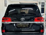 Toyota Land Cruiser-11