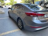 Hyundai Elantra-6