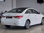 Hyundai Sonata-6