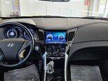 Hyundai Sonata-11
