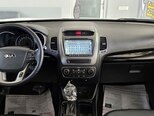 Kia Sorento-12