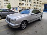 Mercedes E 230-4