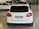 Porsche Cayenne-7