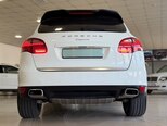 Porsche Cayenne-9