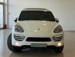 Porsche Cayenne-5
