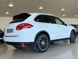 Porsche Cayenne-6