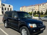 Mitsubishi Pajero-7