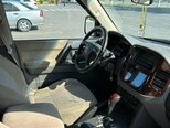 Mitsubishi Pajero-10
