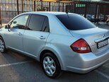 Nissan Tiida-6