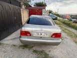 Mercedes E 200-8